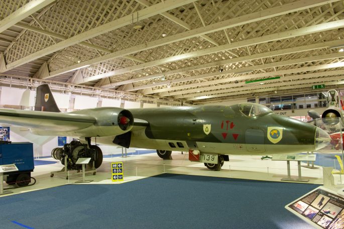 EE Canberra PR.3 WE139 © Richard Hall